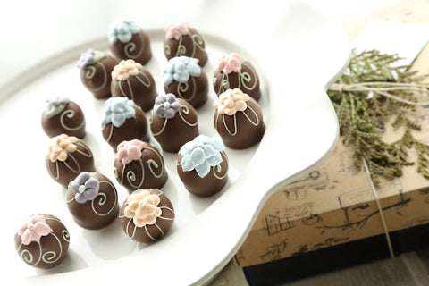 Cordial Cherries ~ 16-Piece Gift ~ Flower Garden