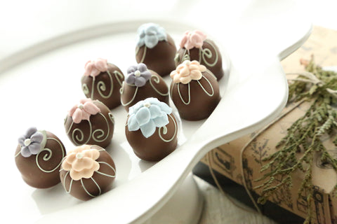 Cordial Cherries ~ 9-Piece Gift ~ Flower Garden