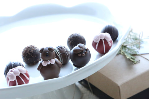 Combo ~ 9-Piece Gift ~ Teddy Bears (Cherries & Truffles)
