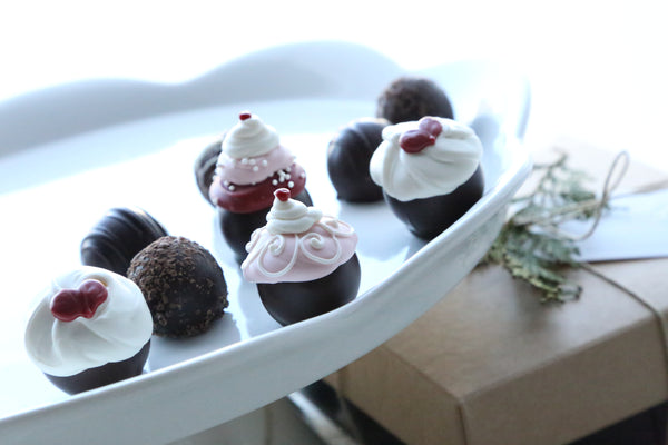 Combo ~ 9-Piece Gift ~ Valentine Cupcakes (Cherries & Truffles)