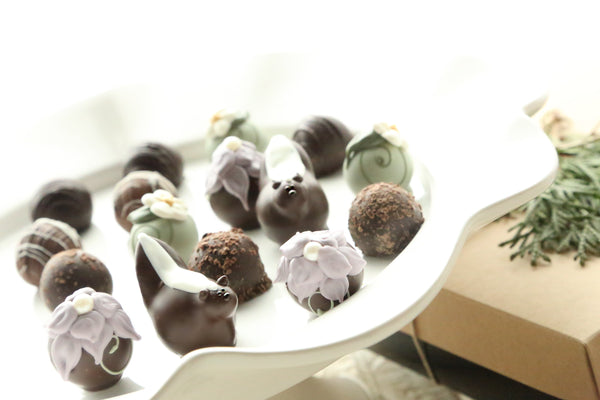 Combo ~ 16-Piece Gift ~ You Can Call Me Flower (Cherries & Truffles)