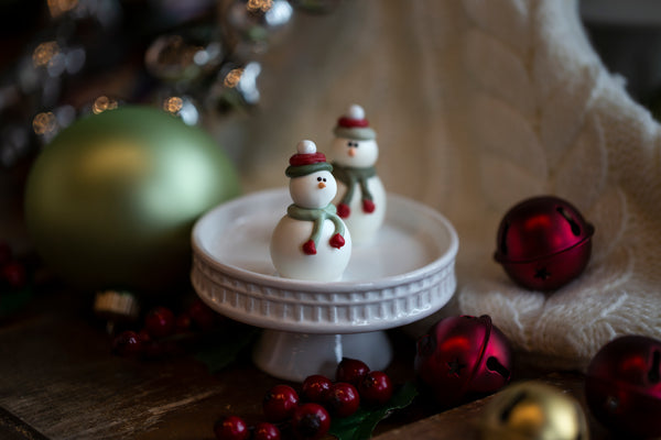 Cordial Cherries ~ 16-Piece Gift ~ Snowmen and Snowballs