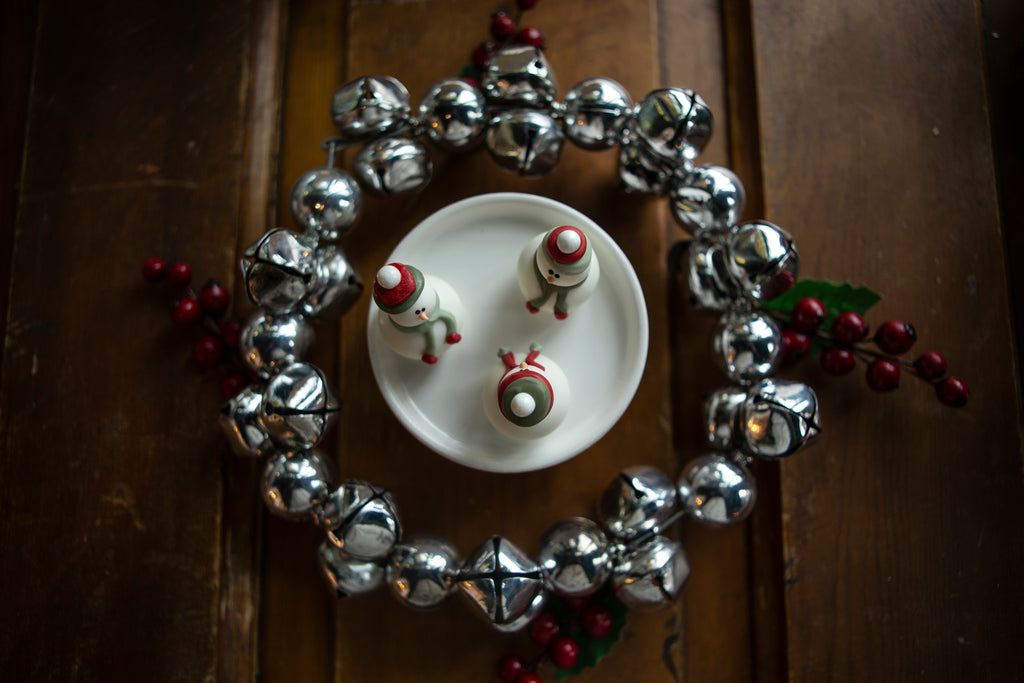 Cordial Cherries ~ 16-Piece Gift ~ Snowmen and Snowballs